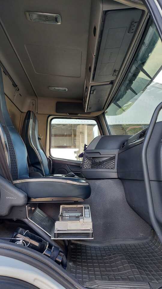 Volvo FMFH - Φορτηγό βυτιοφόρο: φωτογραφία 4 Volvo FMFH - Φορτηγό βυτιοφόρο: φωτογραφία 4