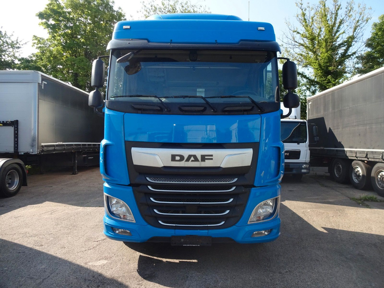 DAF XF 440, SC, Klima, 2 x Tank, Intarder, Standklim - Τράκτορας: φωτογραφία 2 DAF XF 440, SC, Klima, 2 x Tank, Intarder, Standklim - Τράκτορας: φωτογραφία 2