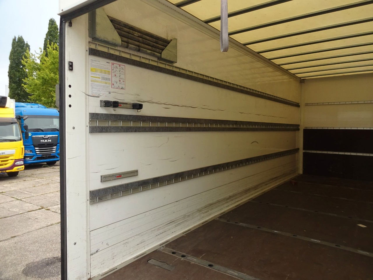 Μίσθωση MAN TGL 8.190, LBW, Luft, Tempomat, Standheizung MAN TGL 8.190, LBW, Luft, Tempomat, Standheizung: φωτογραφία 17 Μίσθωση MAN TGL 8.190, LBW, Luft, Tempomat, Standheizung MAN TGL 8.190, LBW, Luft, Tempomat, Standheizung: φωτογραφία 17