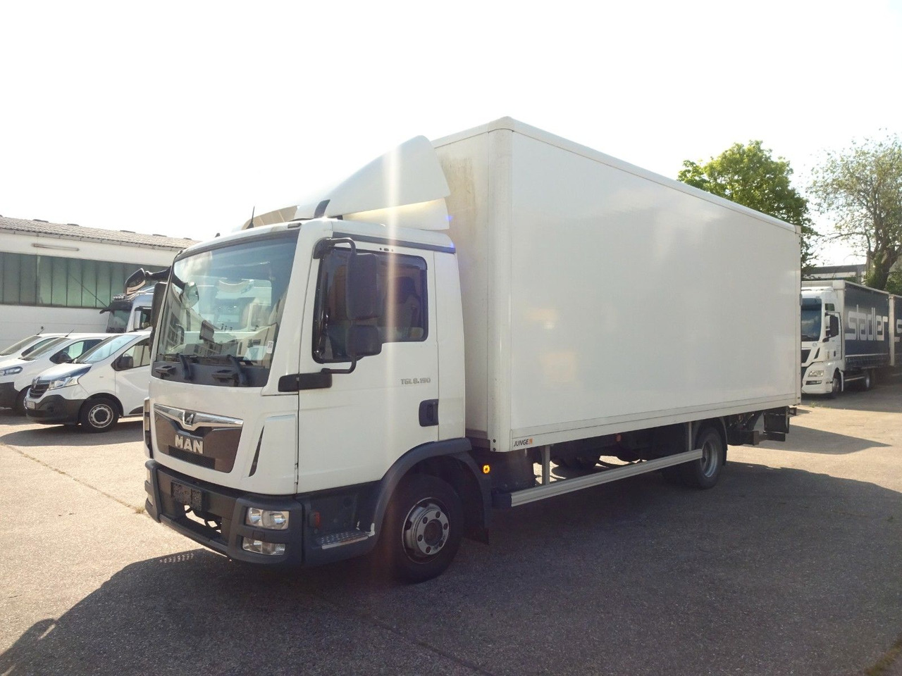 MAN TGL 8.190, LBW, Luft, Tempomat, Standheizung - Επαγγελματικό αυτοκίνητο κόφα: φωτογραφία 3 MAN TGL 8.190, LBW, Luft, Tempomat, Standheizung - Επαγγελματικό αυτοκίνητο κόφα: φωτογραφία 3