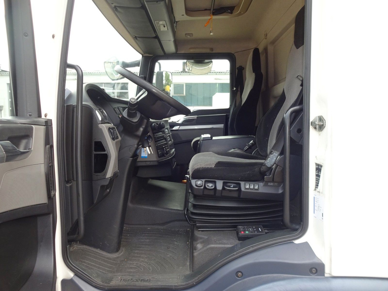 Μίσθωση MAN TGL 8.190, LBW, Luft, Tempomat, Standheizung MAN TGL 8.190, LBW, Luft, Tempomat, Standheizung: φωτογραφία 21 Μίσθωση MAN TGL 8.190, LBW, Luft, Tempomat, Standheizung MAN TGL 8.190, LBW, Luft, Tempomat, Standheizung: φωτογραφία 21