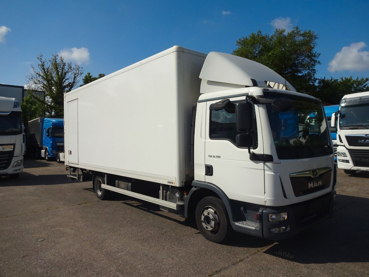 MAN TGL 8.190, LBW, Luft, Tempomat, Standheizung - Επαγγελματικό αυτοκίνητο κόφα: φωτογραφία 1 MAN TGL 8.190, LBW, Luft, Tempomat, Standheizung - Επαγγελματικό αυτοκίνητο κόφα: φωτογραφία 1