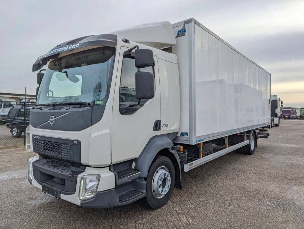 Volvo FL 210, 12tn., Isolirt, Autom, wie neu - Φορτηγό κόφα: φωτογραφία 1 Volvo FL 210, 12tn., Isolirt, Autom, wie neu - Φορτηγό κόφα: φωτογραφία 1
