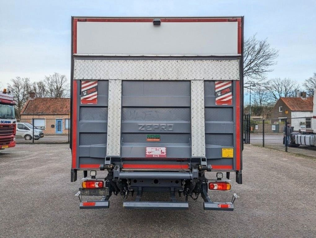 Volvo FL 210, 12tn., Isolirt, Autom, wie neu - Φορτηγό κόφα: φωτογραφία 4 Volvo FL 210, 12tn., Isolirt, Autom, wie neu - Φορτηγό κόφα: φωτογραφία 4