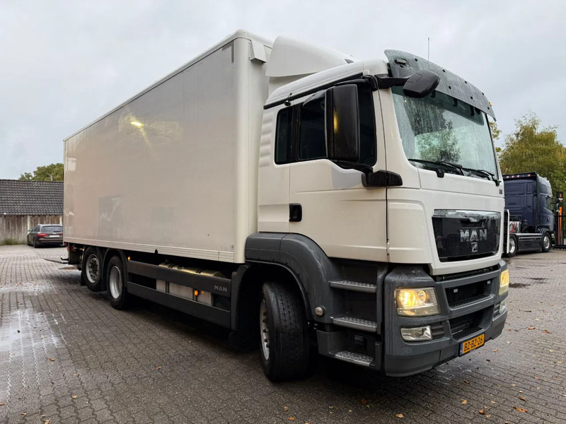 MAN TGS 26.320 Koffer Stuuras AHK 3.000KG LBW 373.230KM! NL Truck APK/TUV 18-03-2026 - Φορτηγό κόφα: φωτογραφία 2 MAN TGS 26.320 Koffer Stuuras AHK 3.000KG LBW 373.230KM! NL Truck APK/TUV 18-03-2026 - Φορτηγό κόφα: φωτογραφία 2