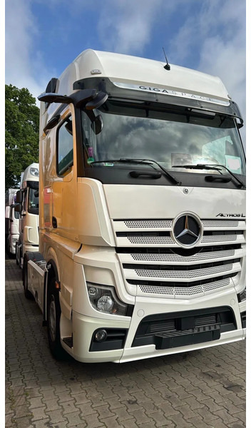 Mercedes-Benz Actros 1845 L Gigaspace 2x tank Standairco 5x available 20-12-2025 - Τράκτορας: φωτογραφία 2 Mercedes-Benz Actros 1845 L Gigaspace 2x tank Standairco 5x available 20-12-2025 - Τράκτορας: φωτογραφία 2