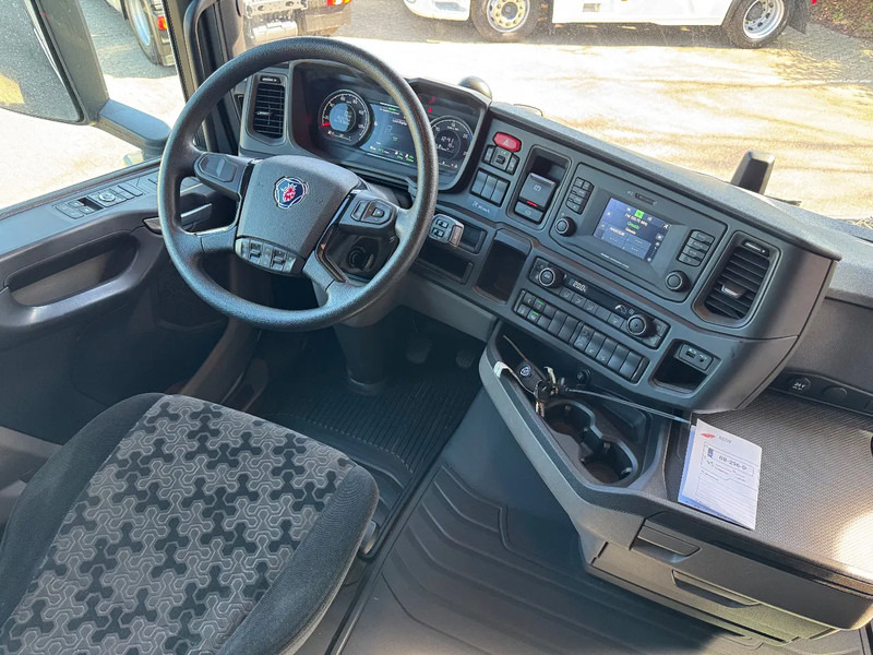 Scania S460 Super Retarder 260.570KM 2X tank Old type dashboard APK 04/2026 - Τράκτορας: φωτογραφία 5 Scania S460 Super Retarder 260.570KM 2X tank Old type dashboard APK 04/2026 - Τράκτορας: φωτογραφία 5