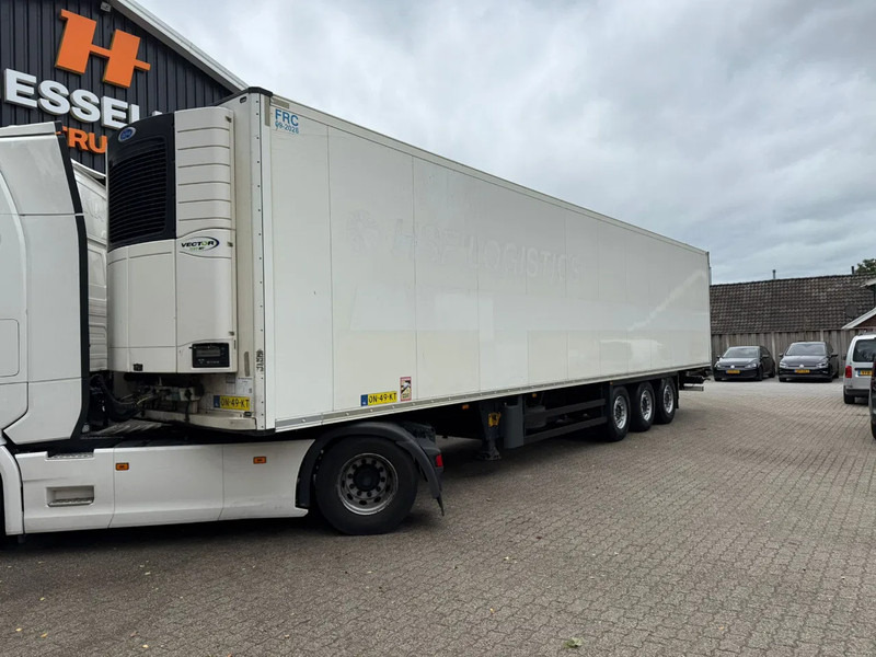 Schmitz Cargobull SKO 24 5x Meatrails Rohrbahnen Fleisch Carrier Vector 1950MT let op!! vol vleeshaken en 2 reservewielen - Επικαθήμενο ισοθερμικό: φωτογραφία 1 Schmitz Cargobull SKO 24 5x Meatrails Rohrbahnen Fleisch Carrier Vector 1950MT let op!! vol vleeshaken en 2 reservewielen - Επικαθήμενο ισοθερμικό: φωτογραφία 1