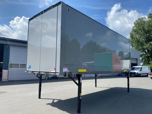 Krone BDF-System, 7.450 mm lang, Portaltüren, RAL 7037 Staubgrau - Κλειστά aμάξωμα: φωτογραφία 1 Krone BDF-System, 7.450 mm lang, Portaltüren, RAL 7037 Staubgrau - Κλειστά aμάξωμα: φωτογραφία 1