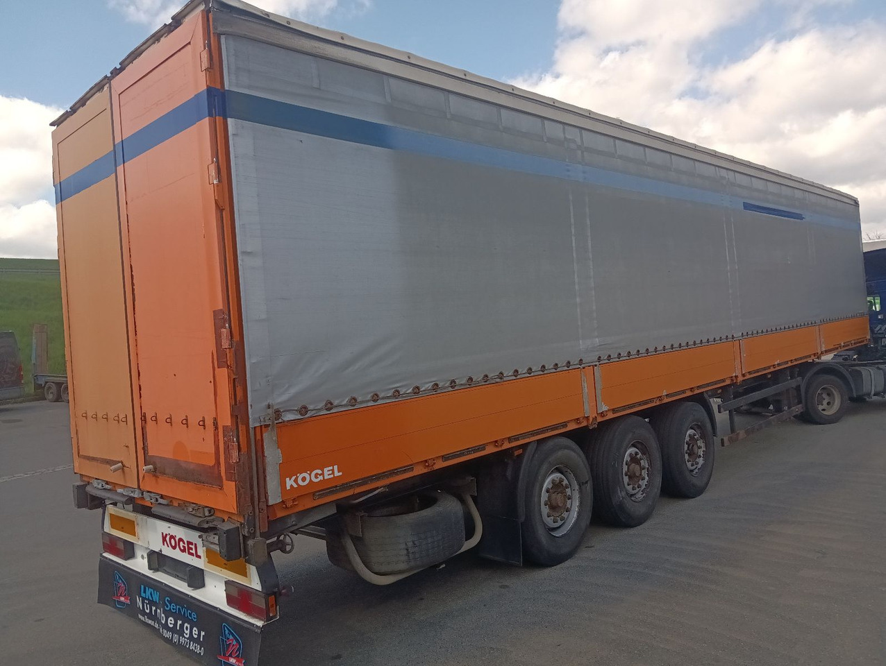 Kögel SN24BORDWANDSIDER EDSCHA BPW Disc Lift Portaltür - Επικαθήμενο κουρτίνα: φωτογραφία 5 Kögel SN24BORDWANDSIDER EDSCHA BPW Disc Lift Portaltür - Επικαθήμενο κουρτίνα: φωτογραφία 5