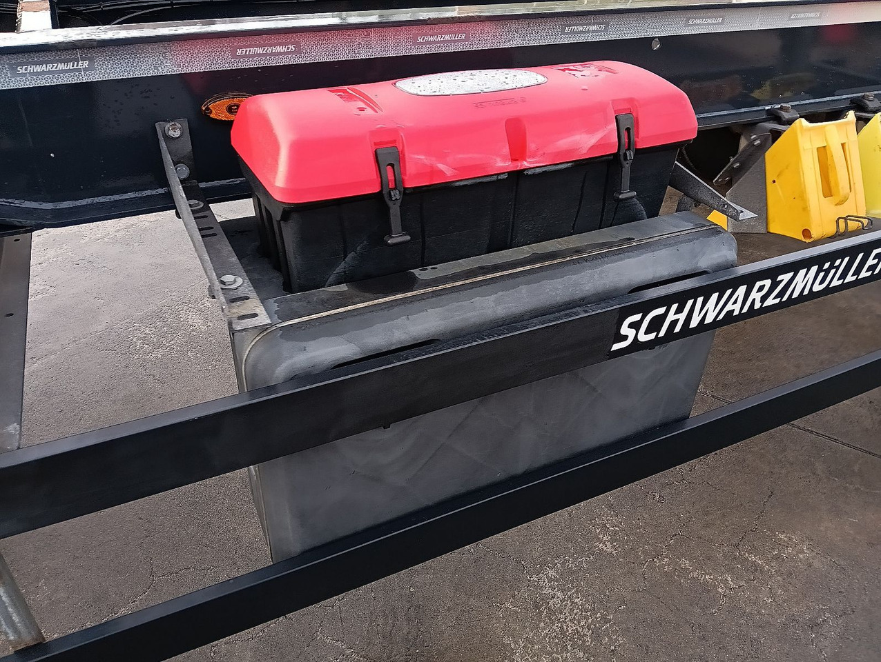 Ρυμούλκα μεταφοράς εμπορευματοκιβωτίων/ Κινητό αμάξωμα Schwarzmüller 2-A BDF 1,22/1,32 ALCOA Alufelgen ADR 120tkm TÜV Schwarzmüller 2-A BDF 1,22/1,32 ALCOA Alufelgen ADR 120tkm TÜV: φωτογραφία 21