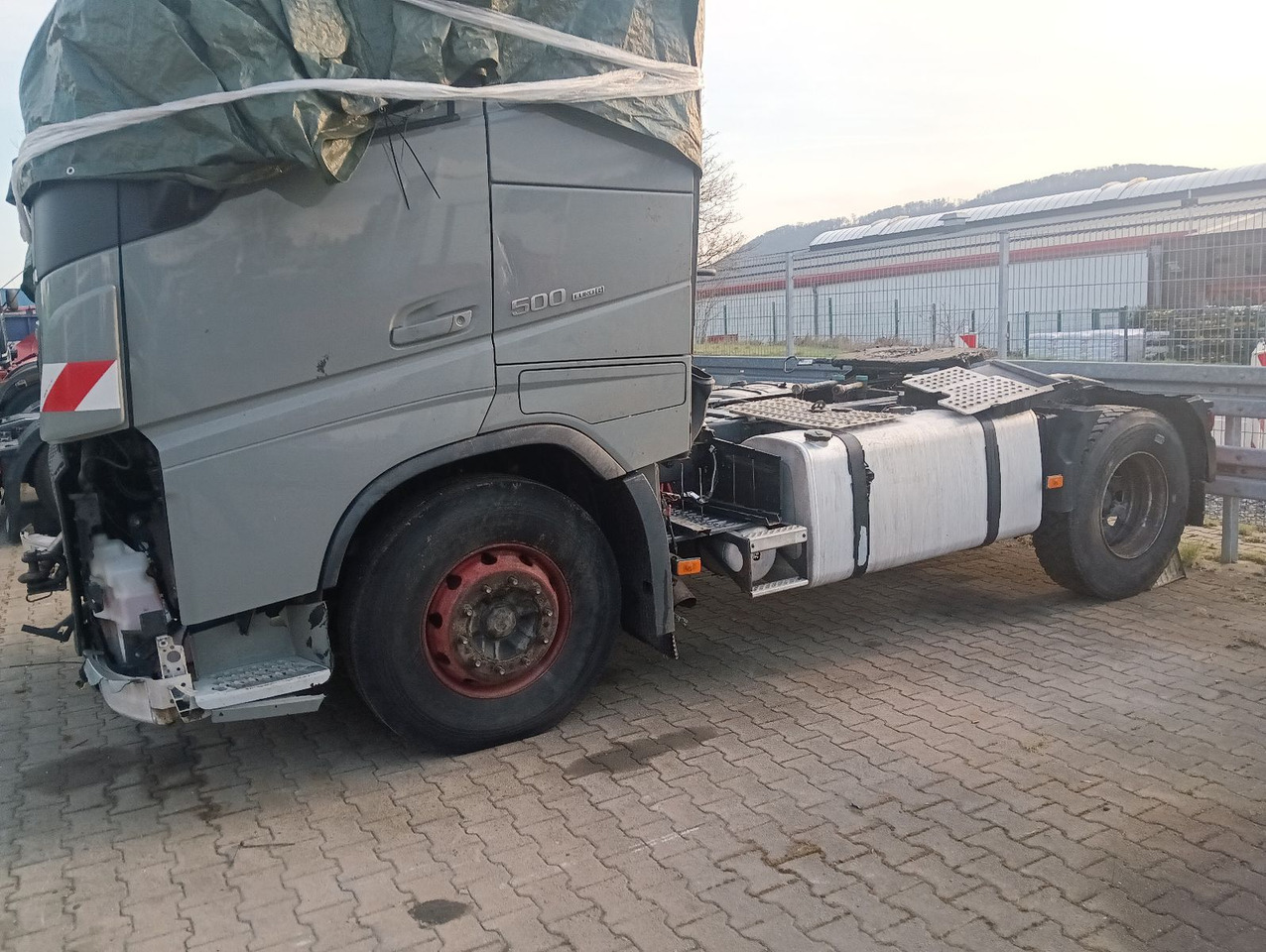 Volvo FH 500 Globe CRAWLER Hydr.,Luft/Luft Motor läuft - Τράκτορας: φωτογραφία 4 Volvo FH 500 Globe CRAWLER Hydr.,Luft/Luft Motor läuft - Τράκτορας: φωτογραφία 4