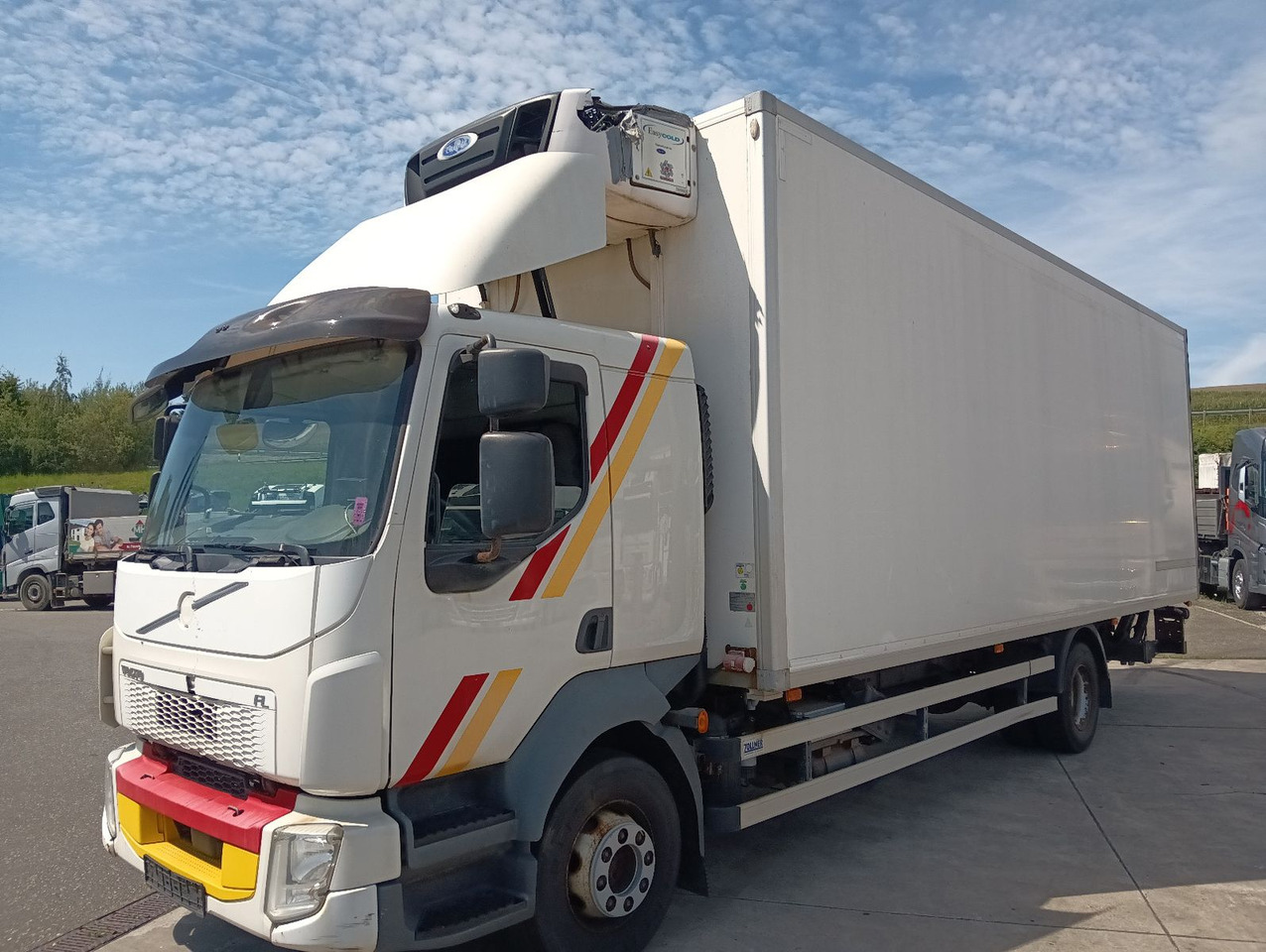 Volvo FL250 4x2R 14t CarrierSupra650 7,3m LBW1.5tKlima - Φορτηγό ψυγείο: φωτογραφία 1 Volvo FL250 4x2R 14t CarrierSupra650 7,3m LBW1.5tKlima - Φορτηγό ψυγείο: φωτογραφία 1
