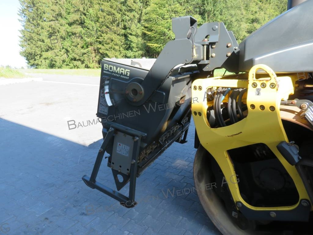 Bomag BS 150 - Αλατιέρα: φωτογραφία 4 Bomag BS 150 - Αλατιέρα: φωτογραφία 4