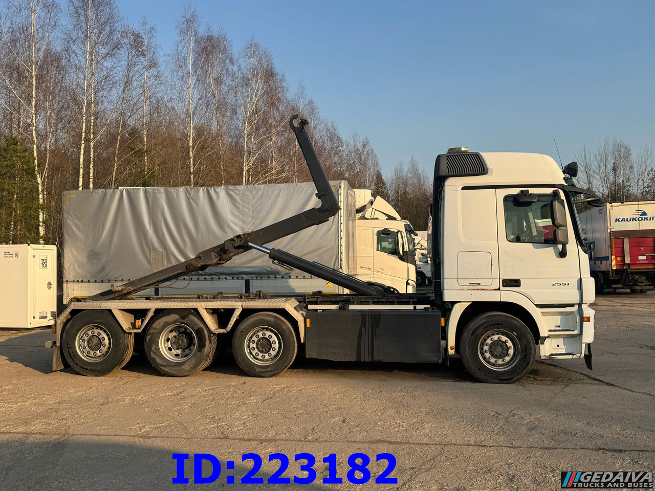 MERCEDES-BENZ Actros 2551 8x2 V8 Retarder - Φορτηγό φόρτωσης γάντζου: φωτογραφία 5 MERCEDES-BENZ Actros 2551 8x2 V8 Retarder - Φορτηγό φόρτωσης γάντζου: φωτογραφία 5