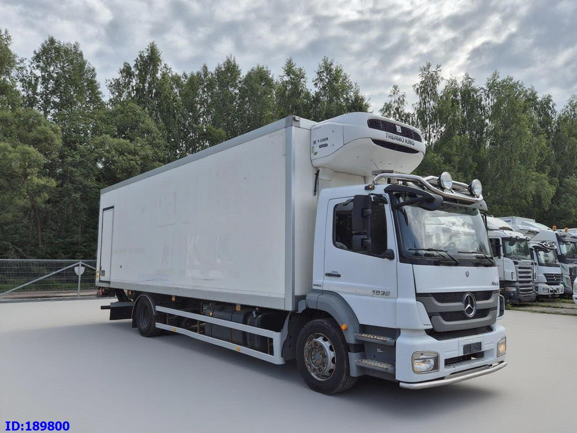 MERCEDES-BENZ Axor 1829 Euro5 Manual + Tail lift - Φορτηγό ψυγείο: φωτογραφία 4 MERCEDES-BENZ Axor 1829 Euro5 Manual + Tail lift - Φορτηγό ψυγείο: φωτογραφία 4