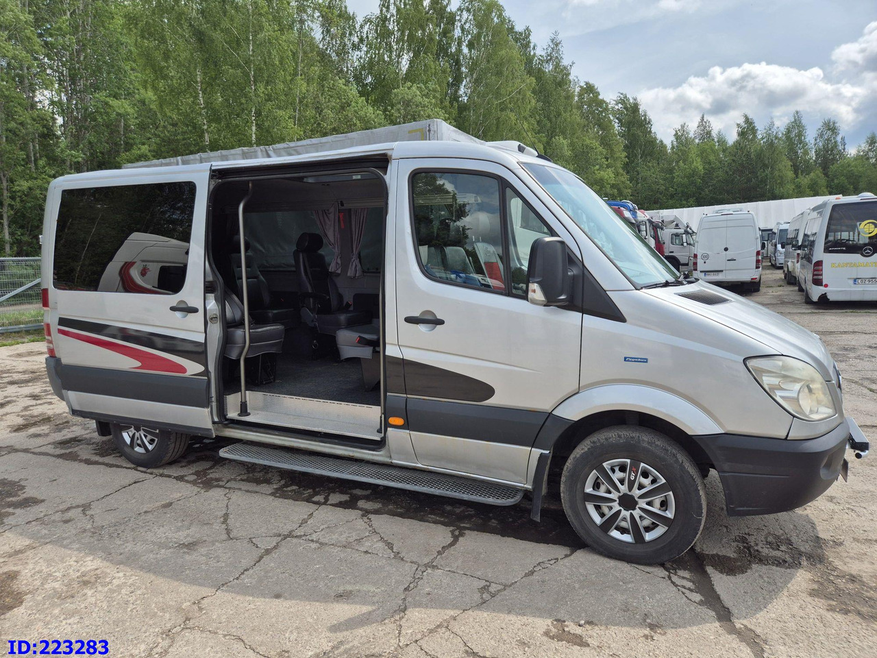 MERCEDES-BENZ Sprinter 313 - Kasten VIP -Euro5 - Πούλμαν: φωτογραφία 4 MERCEDES-BENZ Sprinter 313 - Kasten VIP -Euro5 - Πούλμαν: φωτογραφία 4