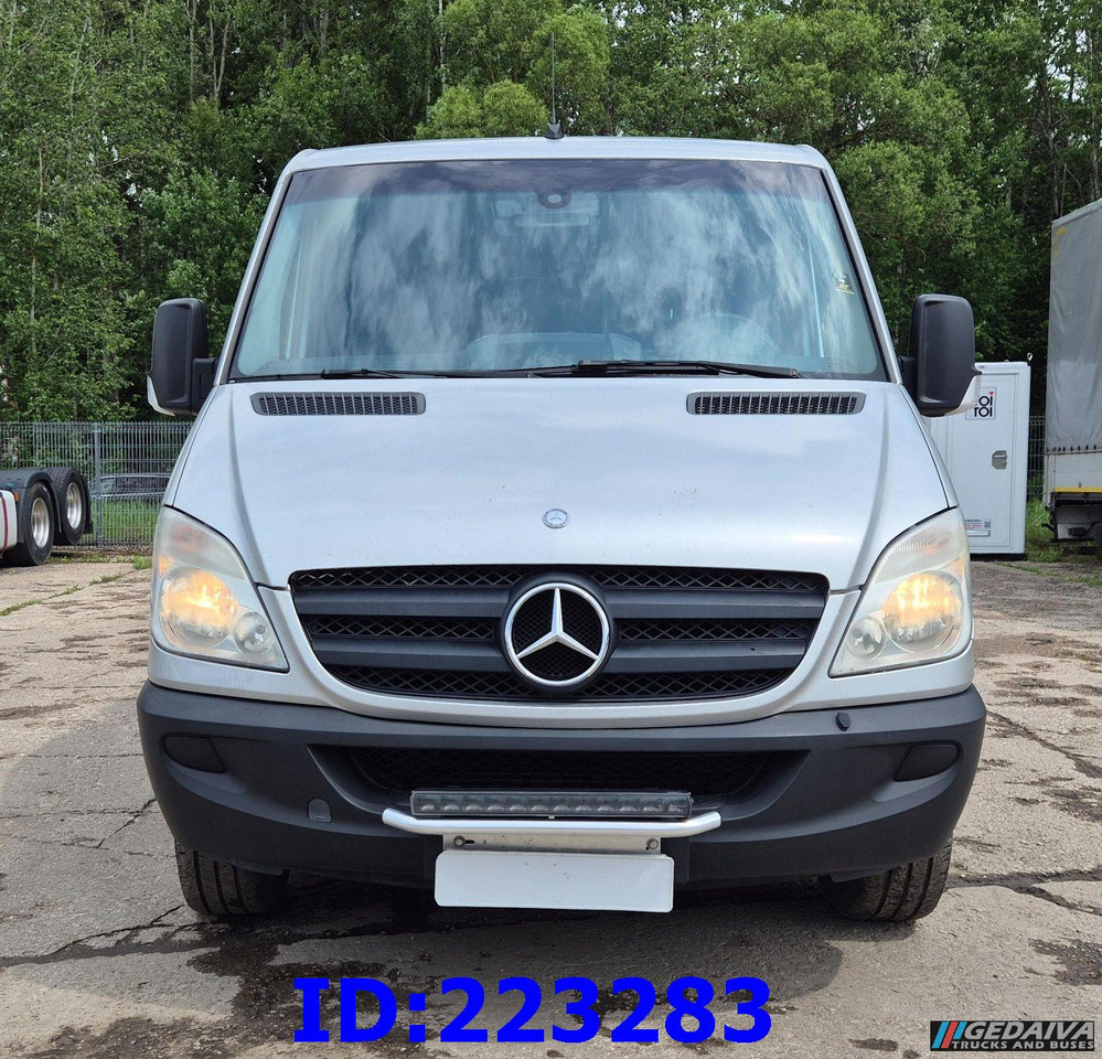 MERCEDES-BENZ Sprinter 313 - Kasten VIP -Euro5 - Πούλμαν: φωτογραφία 2 MERCEDES-BENZ Sprinter 313 - Kasten VIP -Euro5 - Πούλμαν: φωτογραφία 2