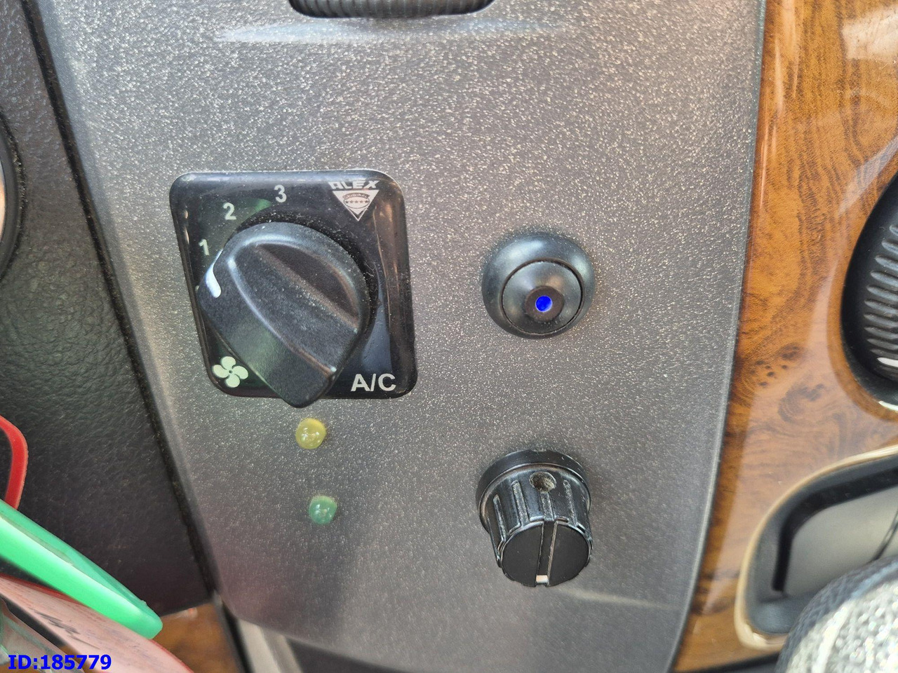 Μικρό λεωφορείο, Επιβατικό βαν MERCEDES-BENZ Sprinter 316 - VIP - Avestark: φωτογραφία 16 Μικρό λεωφορείο, Επιβατικό βαν MERCEDES-BENZ Sprinter 316 - VIP - Avestark: φωτογραφία 16