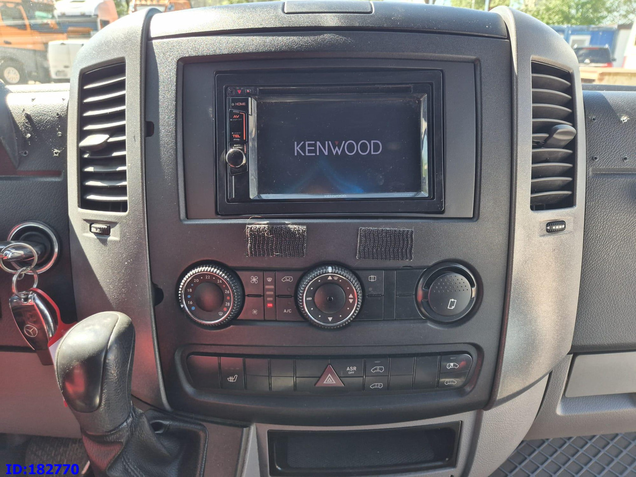 Μικρό λεωφορείο, Επιβατικό βαν MERCEDES-BENZ Sprinter 319 VIP Euro5: φωτογραφία 13