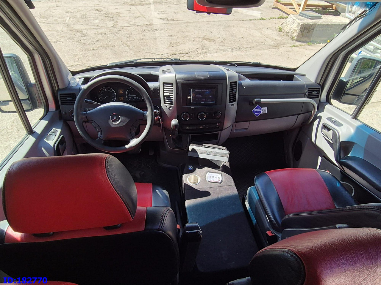 Μικρό λεωφορείο, Επιβατικό βαν MERCEDES-BENZ Sprinter 319 VIP Euro5: φωτογραφία 19