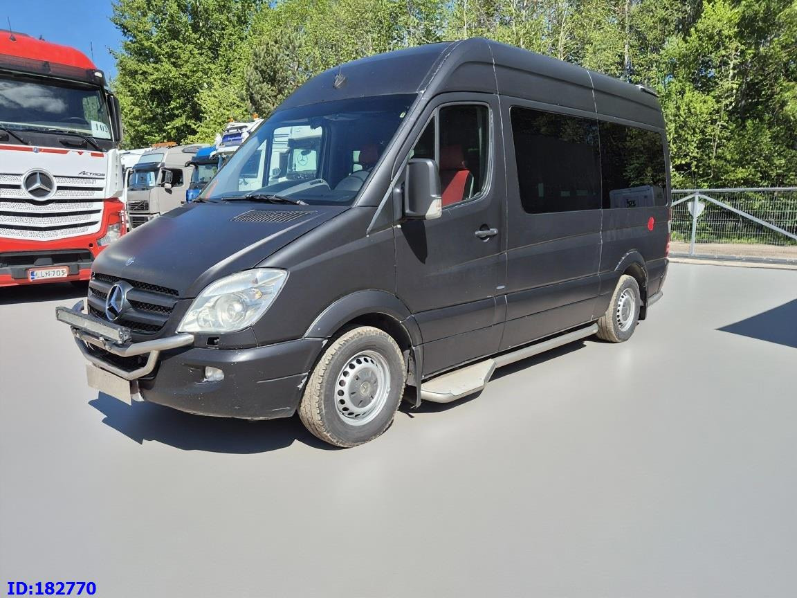MERCEDES-BENZ Sprinter 319 VIP Euro5 - Μικρό λεωφορείο, Επιβατικό βαν: φωτογραφία 4 MERCEDES-BENZ Sprinter 319 VIP Euro5 - Μικρό λεωφορείο, Επιβατικό βαν: φωτογραφία 4