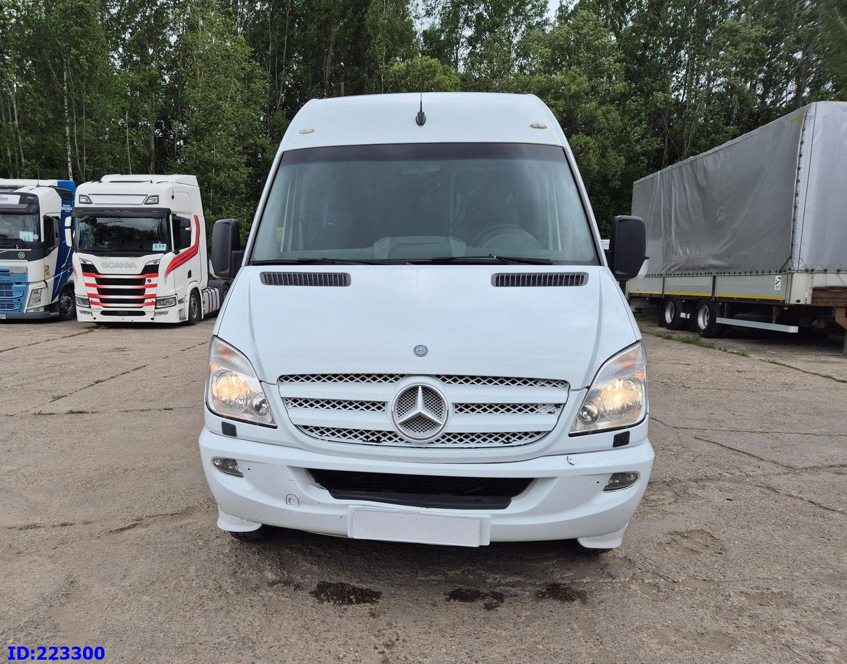 MERCEDES-BENZ Sprinter 518 VIP - 17 Seater - Πούλμαν: φωτογραφία 2 MERCEDES-BENZ Sprinter 518 VIP - 17 Seater - Πούλμαν: φωτογραφία 2