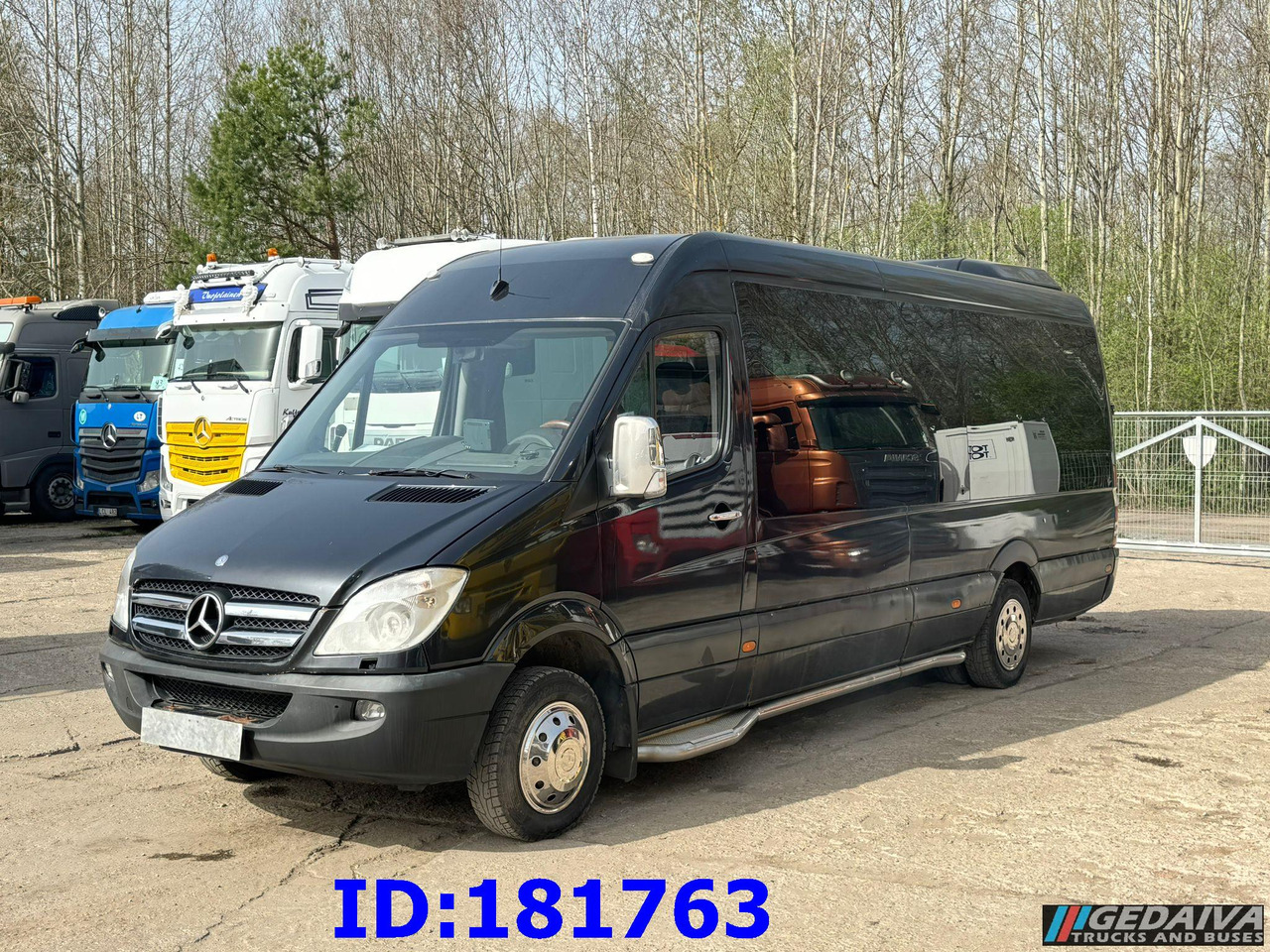 MERCEDES-BENZ Sprinter 518 - VIP - 17 Seater - Πούλμαν: φωτογραφία 1 MERCEDES-BENZ Sprinter 518 - VIP - 17 Seater - Πούλμαν: φωτογραφία 1