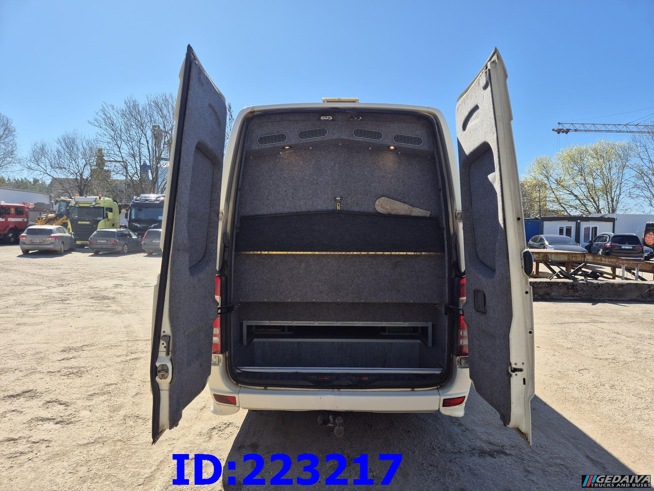 MERCEDES-BENZ Sprinter 518 VIP Prostyle 17-Place (Motor defekt) - Πούλμαν: φωτογραφία 5 MERCEDES-BENZ Sprinter 518 VIP Prostyle 17-Place (Motor defekt) - Πούλμαν: φωτογραφία 5