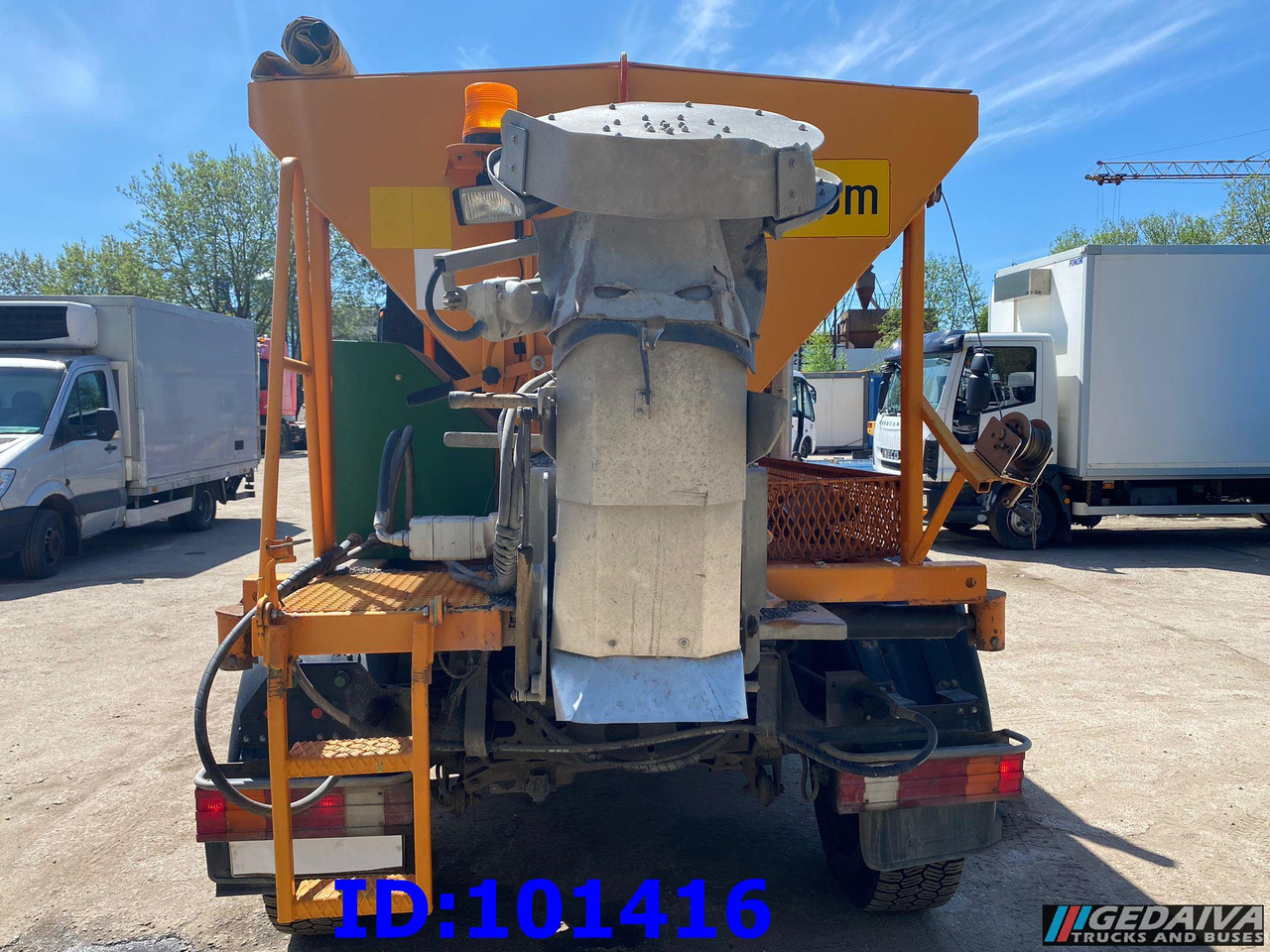 MERCEDES-BENZ Unimog U300 4X4 - Εκχιονιστικό μηχάνημα: φωτογραφία 5 MERCEDES-BENZ Unimog U300 4X4 - Εκχιονιστικό μηχάνημα: φωτογραφία 5