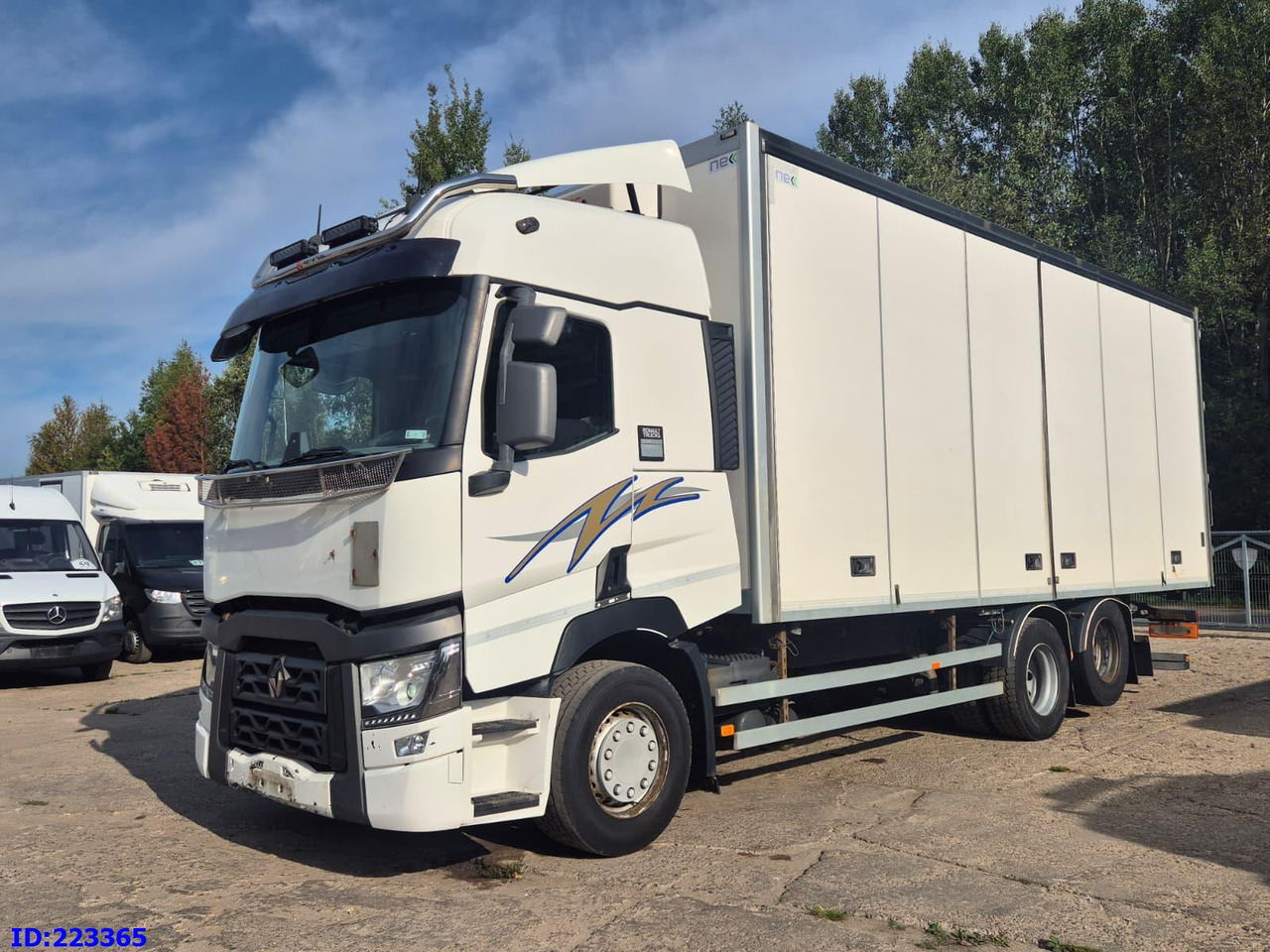 RENAULT T520 6x2 Euro 6 (Box 7.82m) - Φορτηγό κόφα: φωτογραφία 1 RENAULT T520 6x2 Euro 6 (Box 7.82m) - Φορτηγό κόφα: φωτογραφία 1