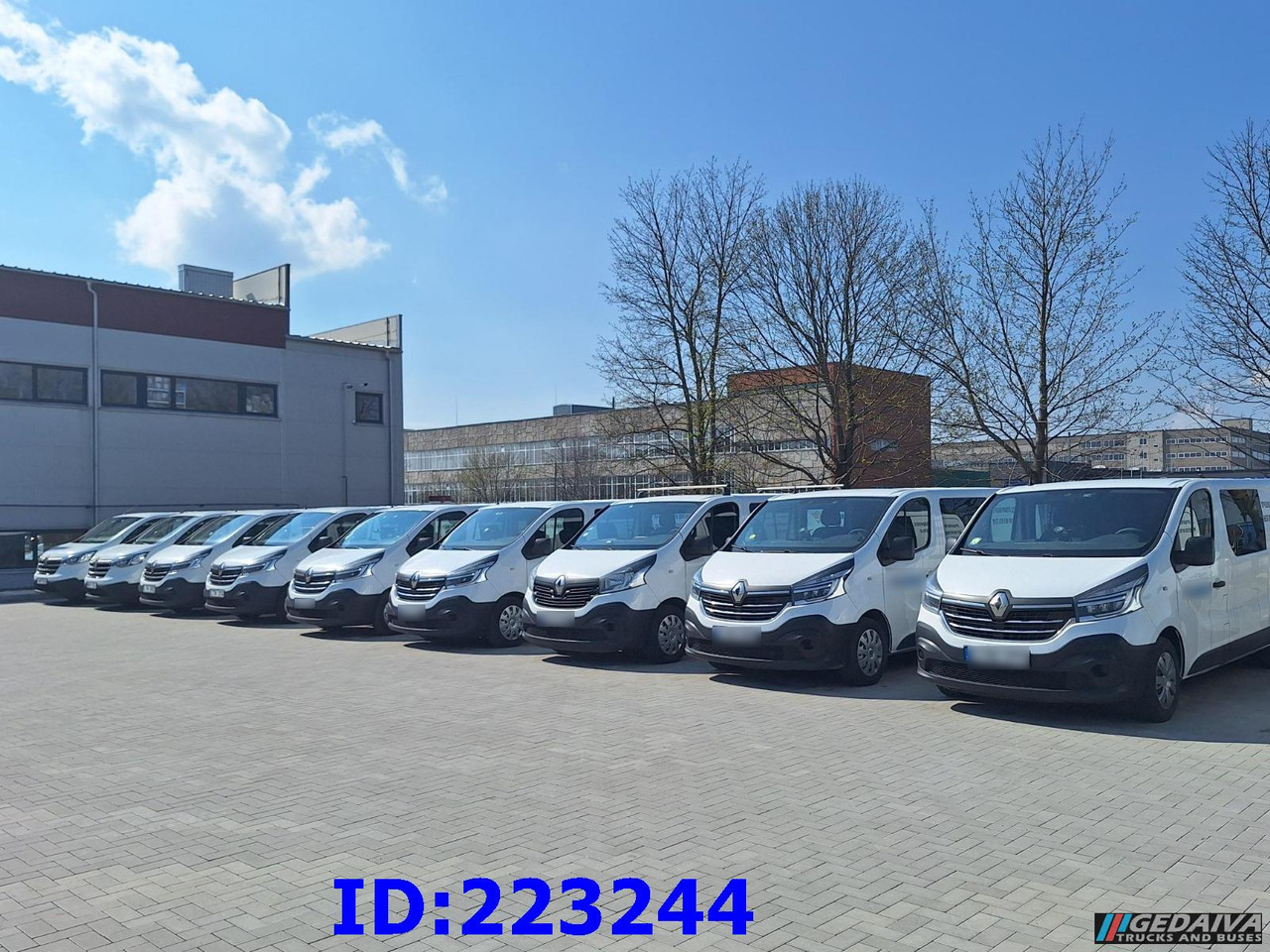 RENAULT Trafic (6pcs. available) - Διπλοκάμπινο ελαφρύ επαγγελματικό: φωτογραφία 4 RENAULT Trafic (6pcs. available) - Διπλοκάμπινο ελαφρύ επαγγελματικό: φωτογραφία 4