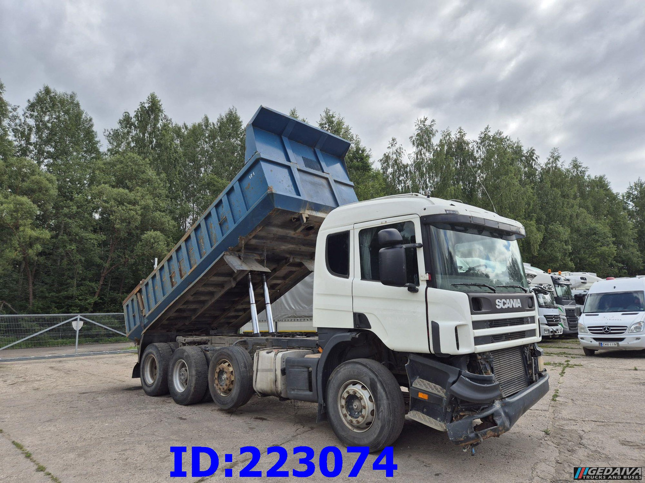 SCANIA 124 8x2 - Manual - Full steel - Φορτηγό ανατρεπόμενο: φωτογραφία 4 SCANIA 124 8x2 - Manual - Full steel - Φορτηγό ανατρεπόμενο: φωτογραφία 4