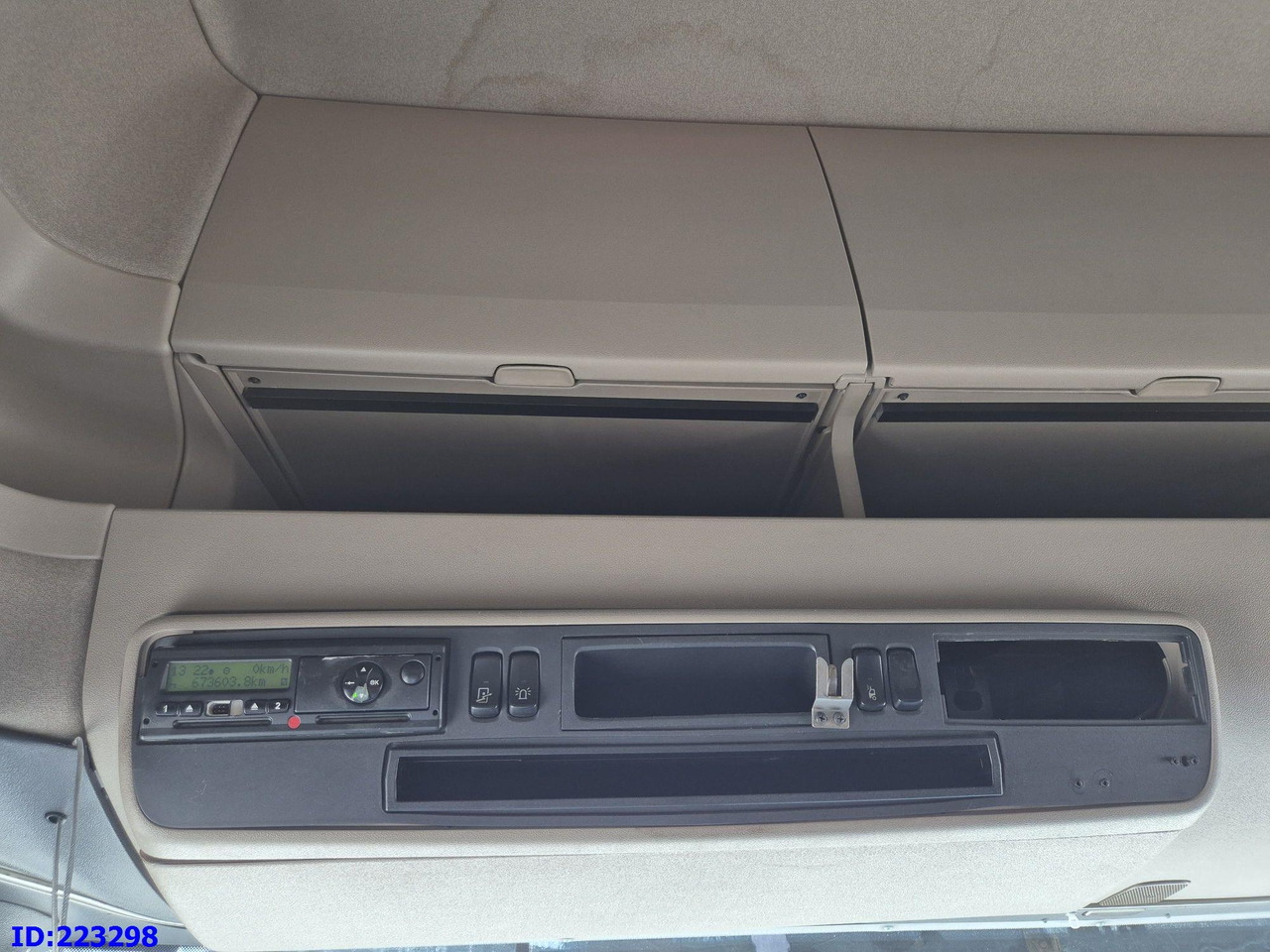 Τράκτορας SCANIA R560 V8 Retarder 6x2: φωτογραφία 19