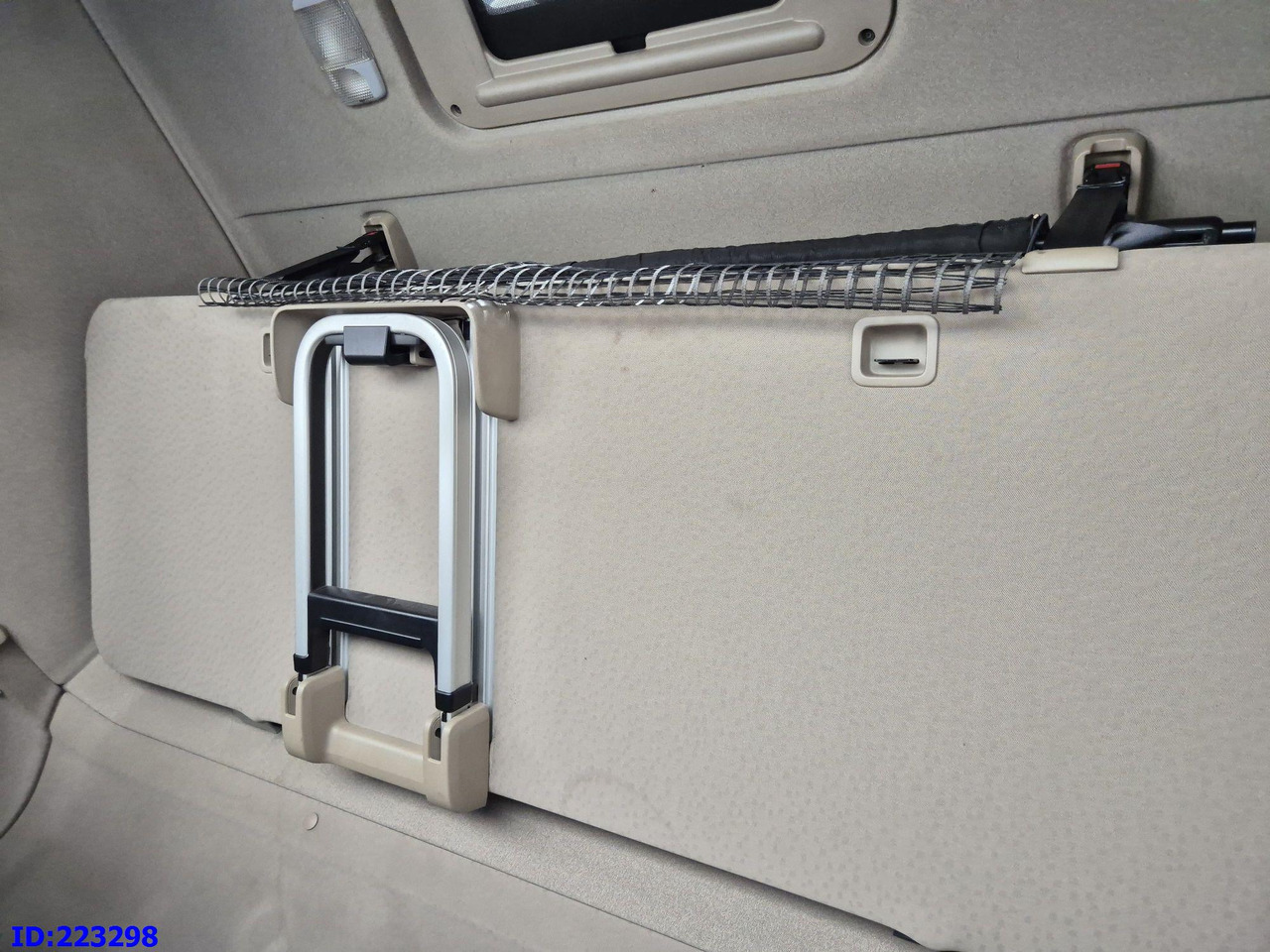 Τράκτορας SCANIA R560 V8 Retarder 6x2: φωτογραφία 17