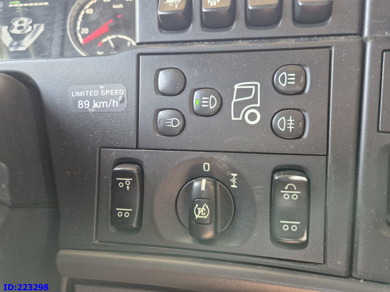 Τράκτορας SCANIA R560 V8 Retarder 6x2: φωτογραφία 11