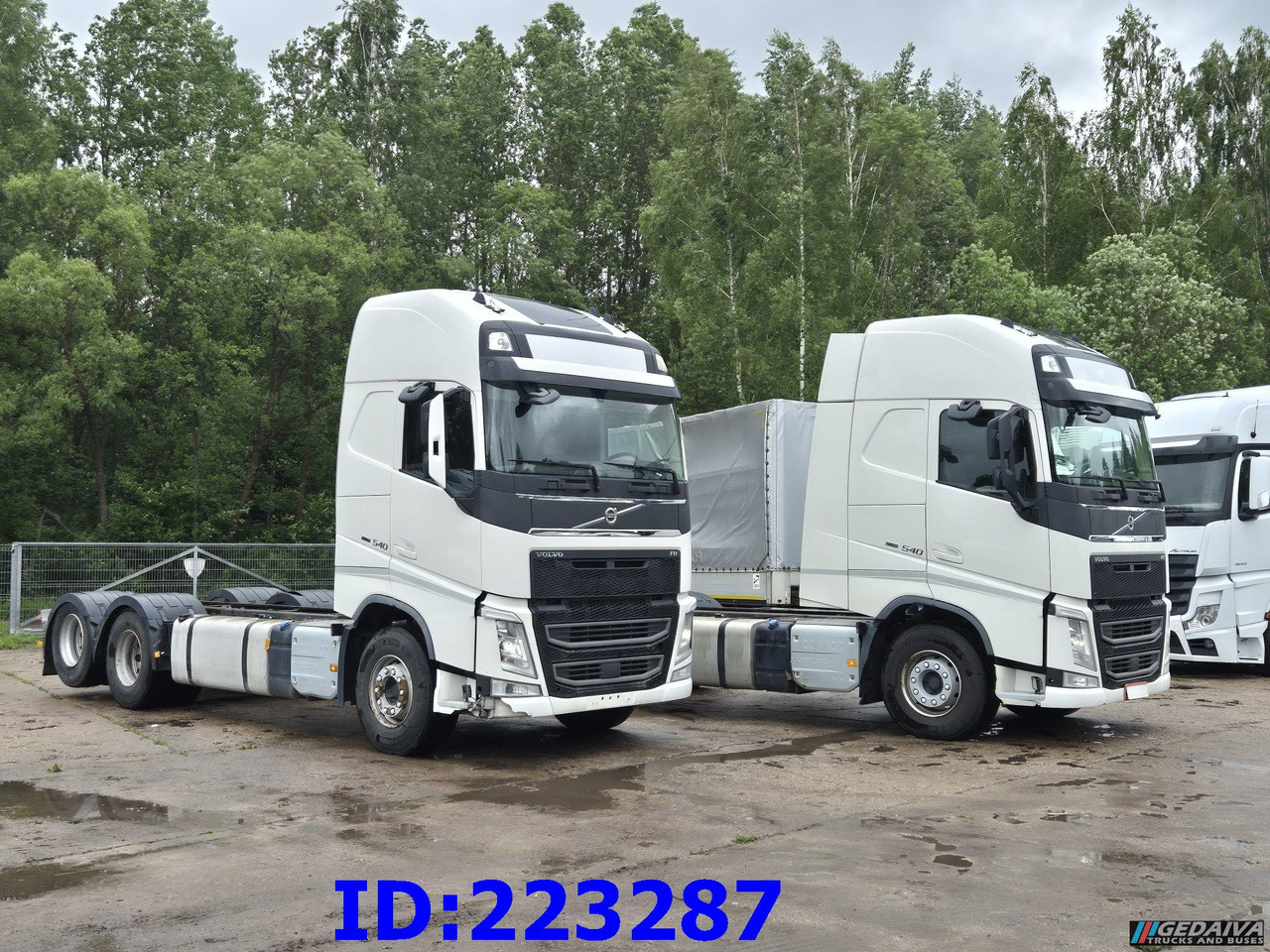 VOLVO FH13 540HP - 10 tyre (2pcs. available) - Φορτηγό σασί: φωτογραφία 1 VOLVO FH13 540HP - 10 tyre (2pcs. available) - Φορτηγό σασί: φωτογραφία 1