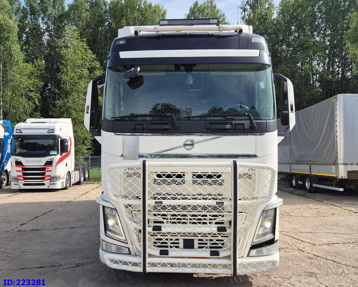 VOLVO FH13 540HP 6x2 (10 tyre) Euro6 - Φορτηγό ισοθερμικό: φωτογραφία 2 VOLVO FH13 540HP 6x2 (10 tyre) Euro6 - Φορτηγό ισοθερμικό: φωτογραφία 2