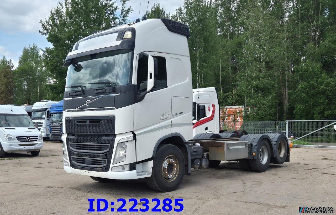 VOLVO FH13 540HP 6x2 (10 tyre) Euro6 - Φορτηγό σασί: φωτογραφία 1 VOLVO FH13 540HP 6x2 (10 tyre) Euro6 - Φορτηγό σασί: φωτογραφία 1