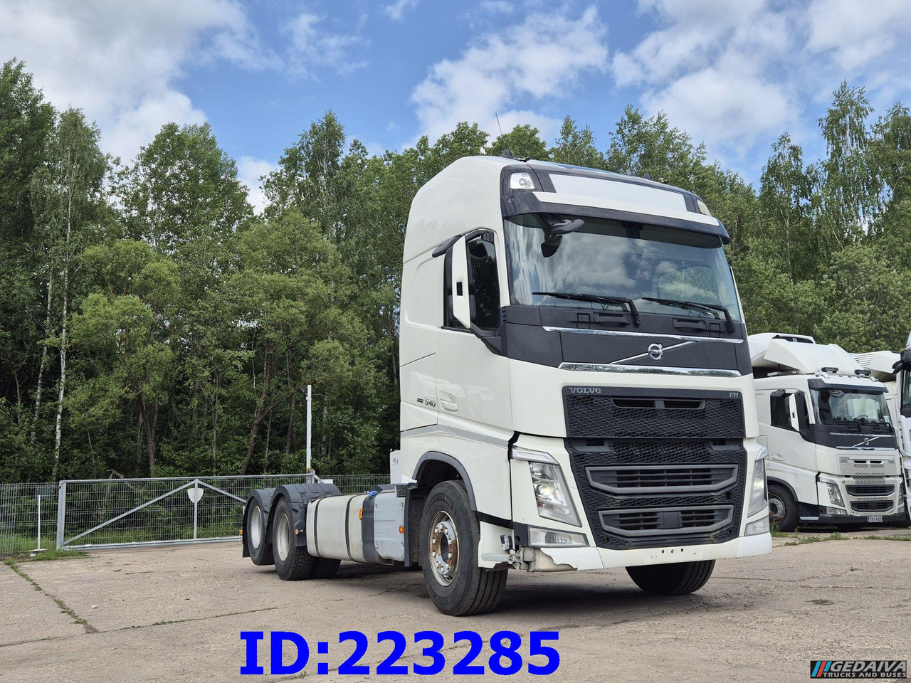 VOLVO FH13 540HP 6x2 (10 tyre) Euro6 - Φορτηγό σασί: φωτογραφία 4 VOLVO FH13 540HP 6x2 (10 tyre) Euro6 - Φορτηγό σασί: φωτογραφία 4