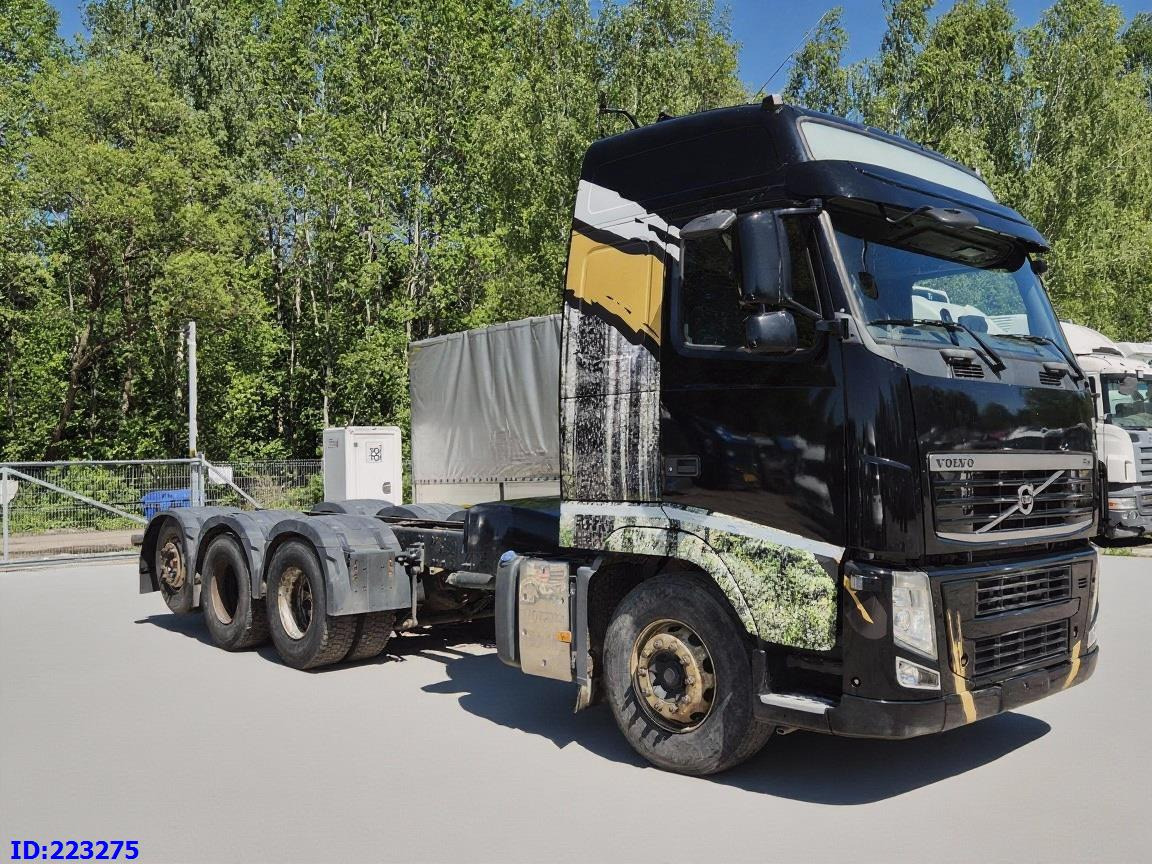 VOLVO FH13 540HP 8X4 (Steering axle) RETARDER - Φορτηγό σασί: φωτογραφία 4 VOLVO FH13 540HP 8X4 (Steering axle) RETARDER - Φορτηγό σασί: φωτογραφία 4