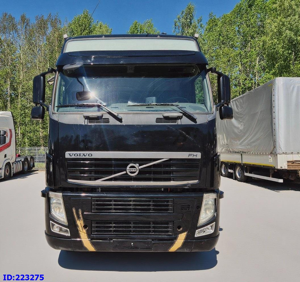 VOLVO FH13 540HP 8X4 (Steering axle) RETARDER - Φορτηγό σασί: φωτογραφία 2 VOLVO FH13 540HP 8X4 (Steering axle) RETARDER - Φορτηγό σασί: φωτογραφία 2