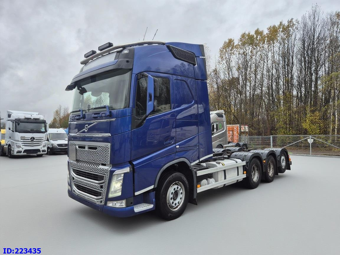 VOLVO FH13 540HP 8x4 (steering axle) - Φορτηγό σασί: φωτογραφία 1 VOLVO FH13 540HP 8x4 (steering axle) - Φορτηγό σασί: φωτογραφία 1