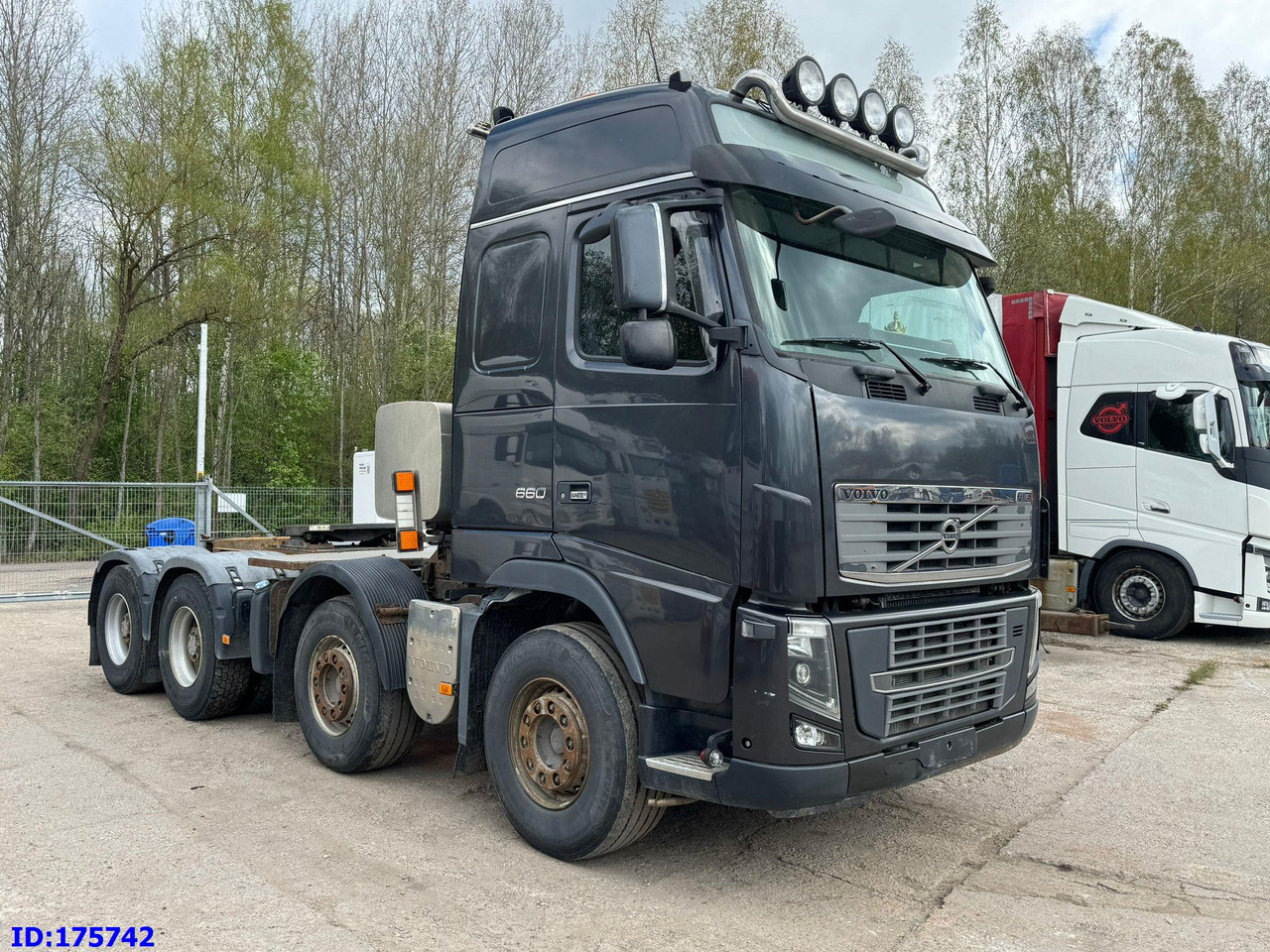 VOLVO FH16 660HP 8x4 - Τράκτορας: φωτογραφία 4 VOLVO FH16 660HP 8x4 - Τράκτορας: φωτογραφία 4