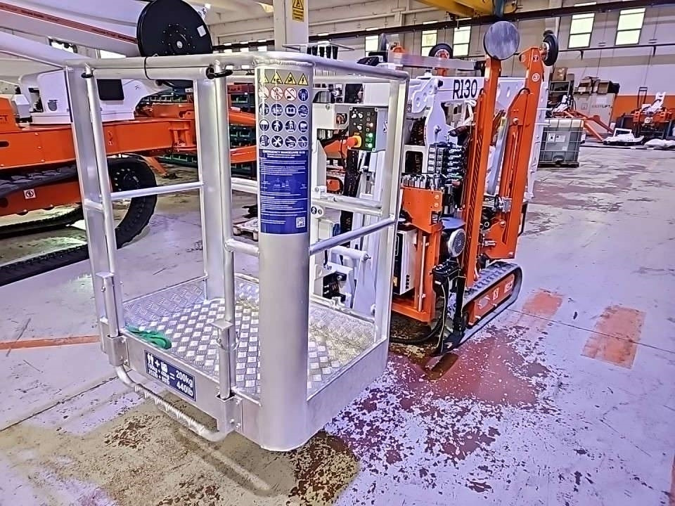 EasyLift R130 - Καλαθοφόρο ανυψωτικό: φωτογραφία 4 EasyLift R130 - Καλαθοφόρο ανυψωτικό: φωτογραφία 4