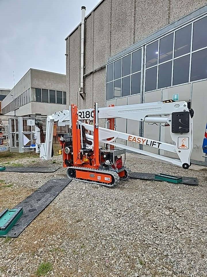 EasyLift R180 - Καλαθοφόρο ανυψωτικό: φωτογραφία 1 EasyLift R180 - Καλαθοφόρο ανυψωτικό: φωτογραφία 1