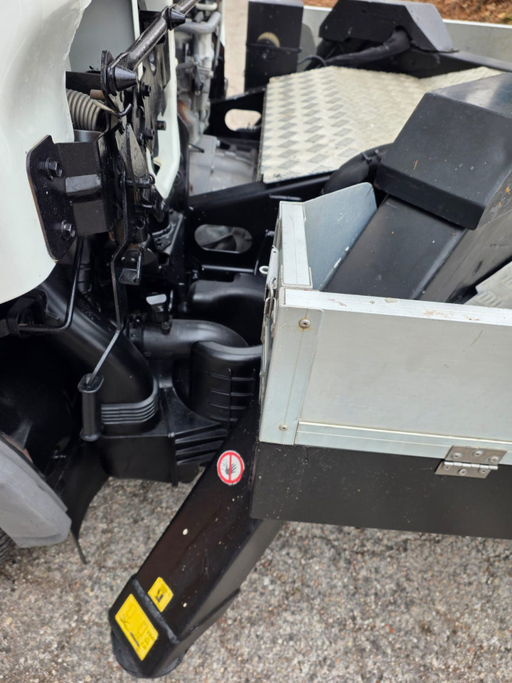 PALFINGER P 200 A - Φορτηγό με εναέρια πλατφόρμα: φωτογραφία 2 PALFINGER P 200 A - Φορτηγό με εναέρια πλατφόρμα: φωτογραφία 2