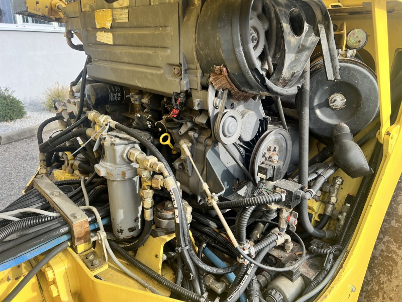 Ασφαλτικός οδοστρωτήρας Bomag BW 151 AD-2 (111297): φωτογραφία 12