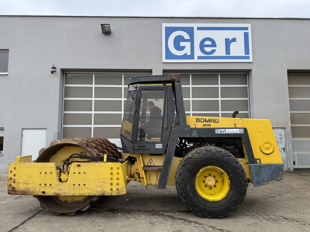 Bomag BW 217 PD-2 (111679) - Οδοστρωτήρες: φωτογραφία 1 Bomag BW 217 PD-2 (111679) - Οδοστρωτήρες: φωτογραφία 1