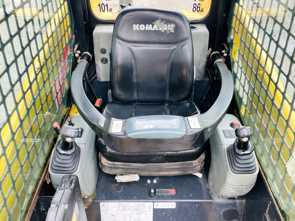 Komatsu SK714-5 (3947) - Φορτωτής πλάγιας ολίσθησης: φωτογραφία 5 Komatsu SK714-5 (3947) - Φορτωτής πλάγιας ολίσθησης: φωτογραφία 5